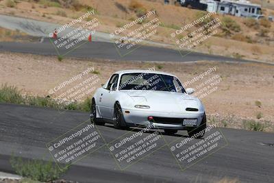 media/Oct-01-2022-Team Topak Racing (Sat) [[f860fb51be]]/2-Inter Low 2/session 2 turn 11/